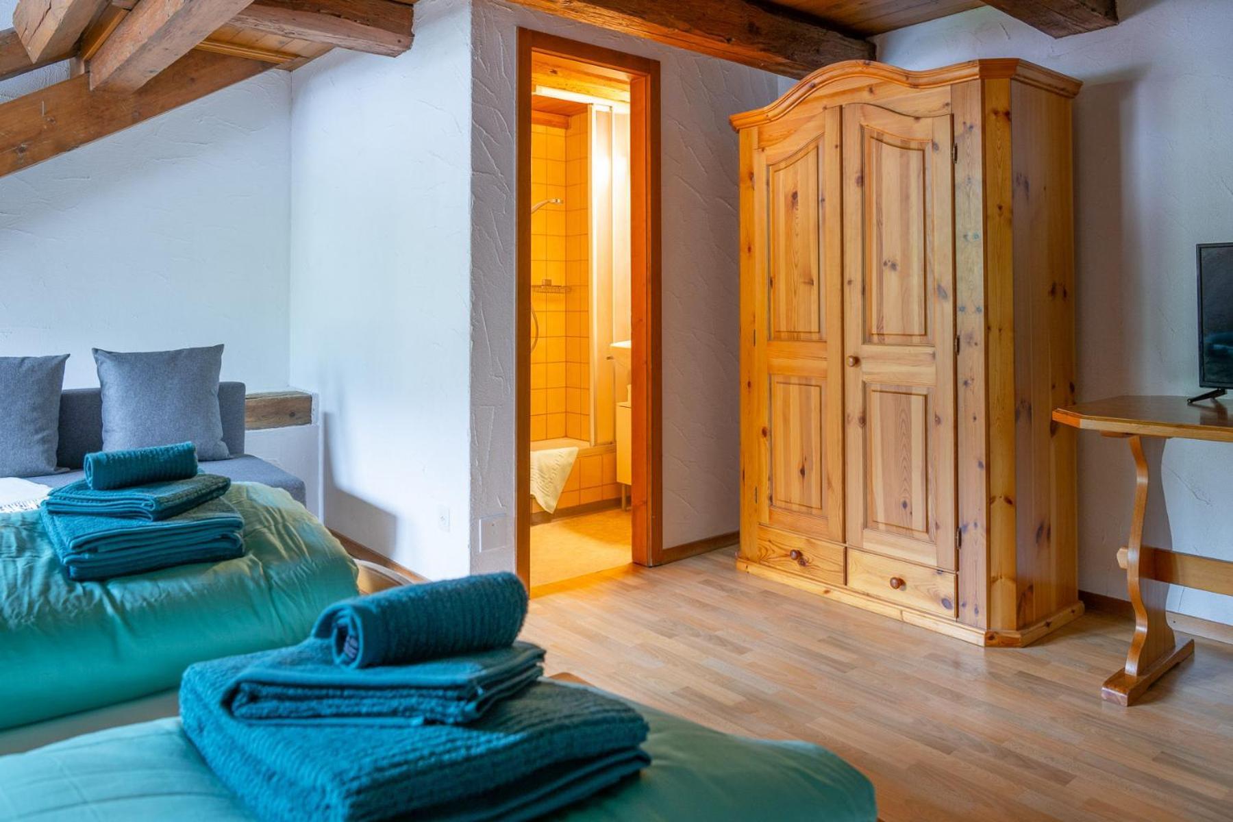 Chrona Bed & Breakfast Jenaz Room photo
